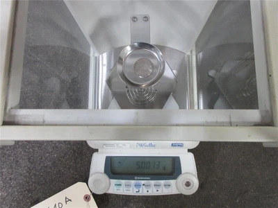 USED SHIMADZU AUX220