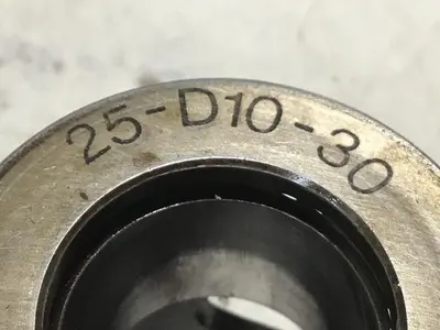 USED VICKERS 25-D10-30