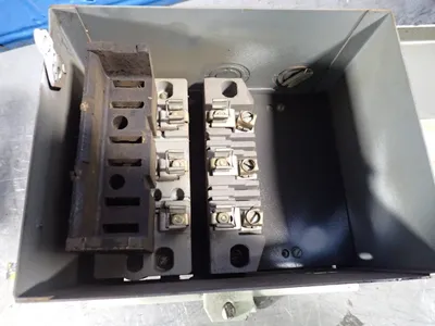 USED SQUARE D SD9351