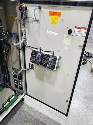 USED 2006 YASKAWA MOTOMAN HP3