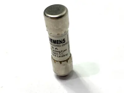 USED SIEMENS SENTRON FAST ACTING FUSE CLASS CC 600V 8A LOT OF 3