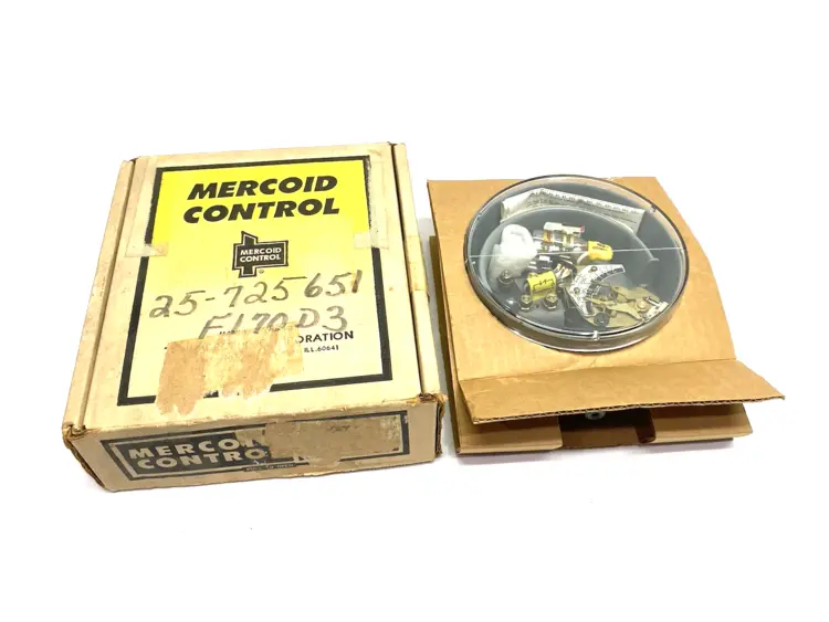 New | in-Stock DWYER OMEGA, MERCOID CONTROLS PRESSURE SWITCH, ADJUSTABLE DIFF. Pressure Switches | Maverick Industrial Sales #1100053