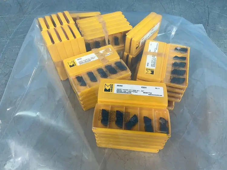 Used _UNKNOWN_ _UNKNOWN_ Carbide Inserts Ohio US | HGR 24 #1383991