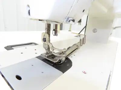 Eagle Huei Hwang Industrial Sewing Machine 120V Bottom Feed Zigzag