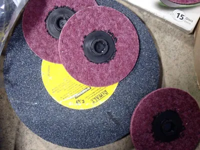 Grinding Discs & Pads