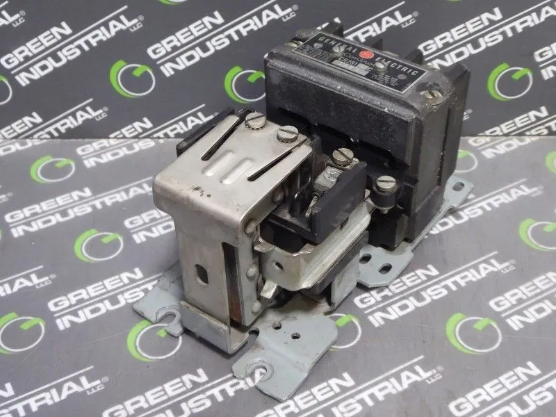 GE CR2810C 11AB1A NEMA Size 1 Motor Starter Contactor 110V/60Hz Coil Used