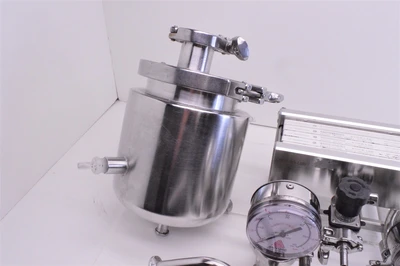 GE Kvick Lab system with Anderson gauges