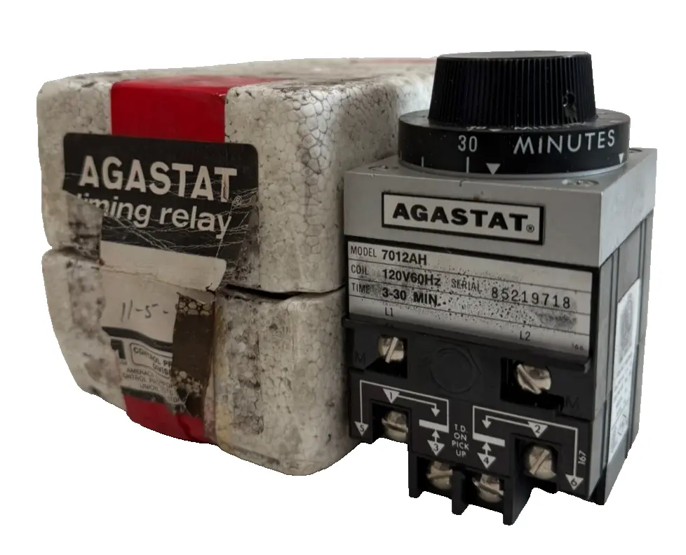 NEW AGASTAT 7012AH TIMING RELAY 3-30 MIN. 60HZ 120V