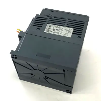 Used Schneider Electric Altivar Machine ATV320 Variable Speed Drive 3-ph Variable Speed Drives Michigan US | Maverick Industrial Sales #1402081