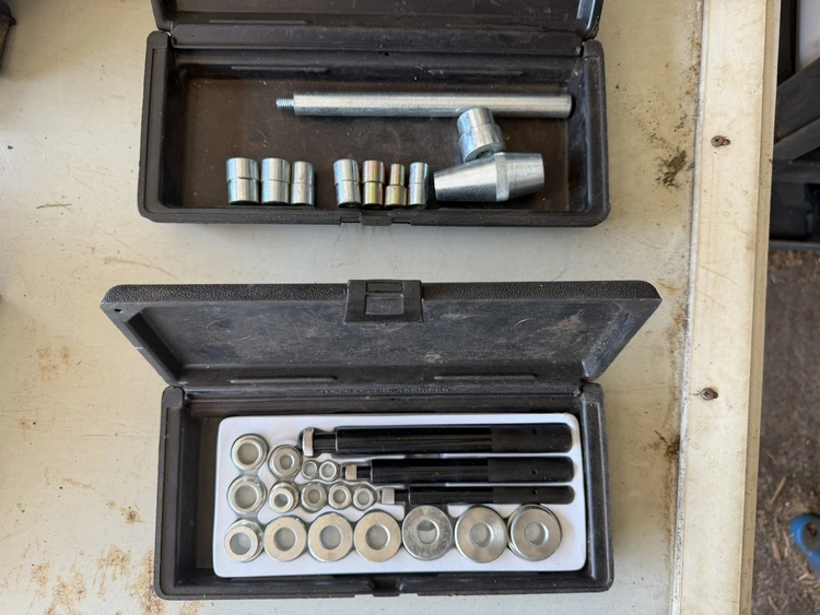 Used _UNKNOWN_ _UNKNOWN_ Internal bearing puller kits Michigan US | Miedema Asset Management Group #1313633