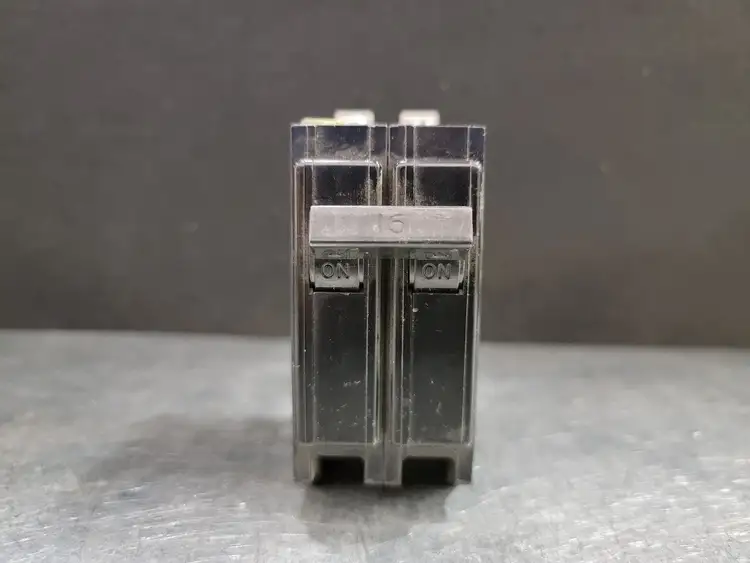 Used SYLVANIA _UNKNOWN_ Switchgears British Columbia CA | Lenmark #243871