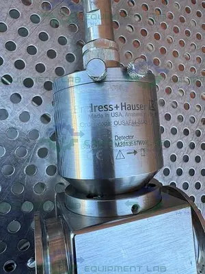 USED ENDRESS+HAUSER OUSAF44-B1A1 UV ABSORPTION SENSOR W/OUA260-AA1E07B1A3A PHOTOMETER