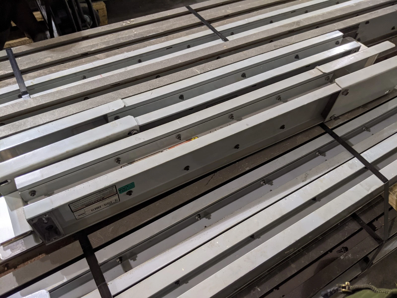 Siemens 600 Amp Bust Duct  SX306C20F040-SPEC 5’ section
