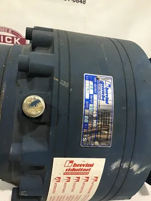 USED BREVINI RIDUTTORI ⚙️ MODEL: ET 3045 MR, A RELIABLE UNIT FROM THE BREVINI RIDUTTORI INDUSTRIAL GEARBOX SERIES