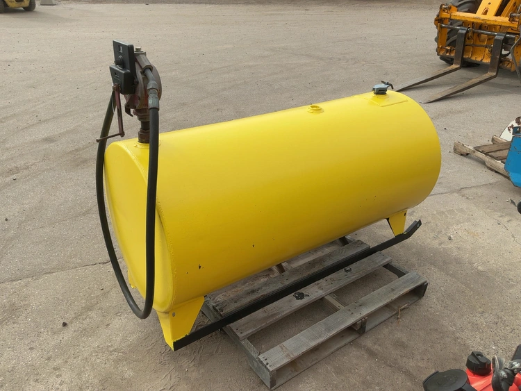 Used _UNKNOWN_ _UNKNOWN_ Stationary Fuel Tanks Michigan US | Miedema Asset Management Group #1580034