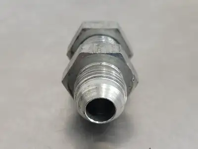 Hydraulic Bulkhead Adapter M-08 JIC X M-08 JIC 1/2" x 1/2" (Bag of 3)