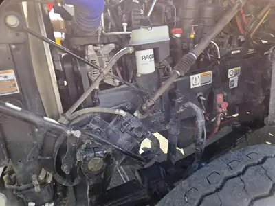 USED 2023 PETERBILT 567