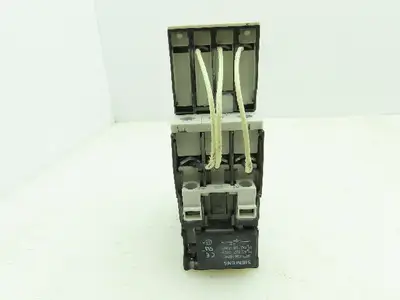 Siemens 3RT1627-1A Motor Starter Contactor Aux Contacts 690V 36A 3Ph 230V Coil