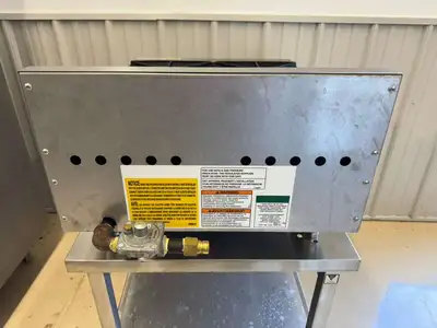 Used Vulcan Used Vulcan VHP424 Natural Gas 24" 4 Burner Countertop Range with Stand - WO1 Commercial Ranges Illinois US | Falcon Restaurant Supply #1375047