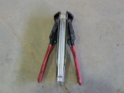 6 pcs Assorted Tools (Vise Grip, Riveter, Pliers, Crimper)