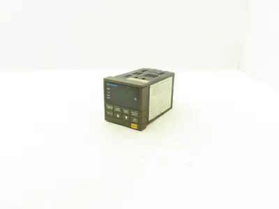 Honeywell UDC3300 Digital Temperature Controller DC330B-KE-000-10-000000-00-0