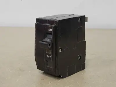 USED SQUARE D QO215