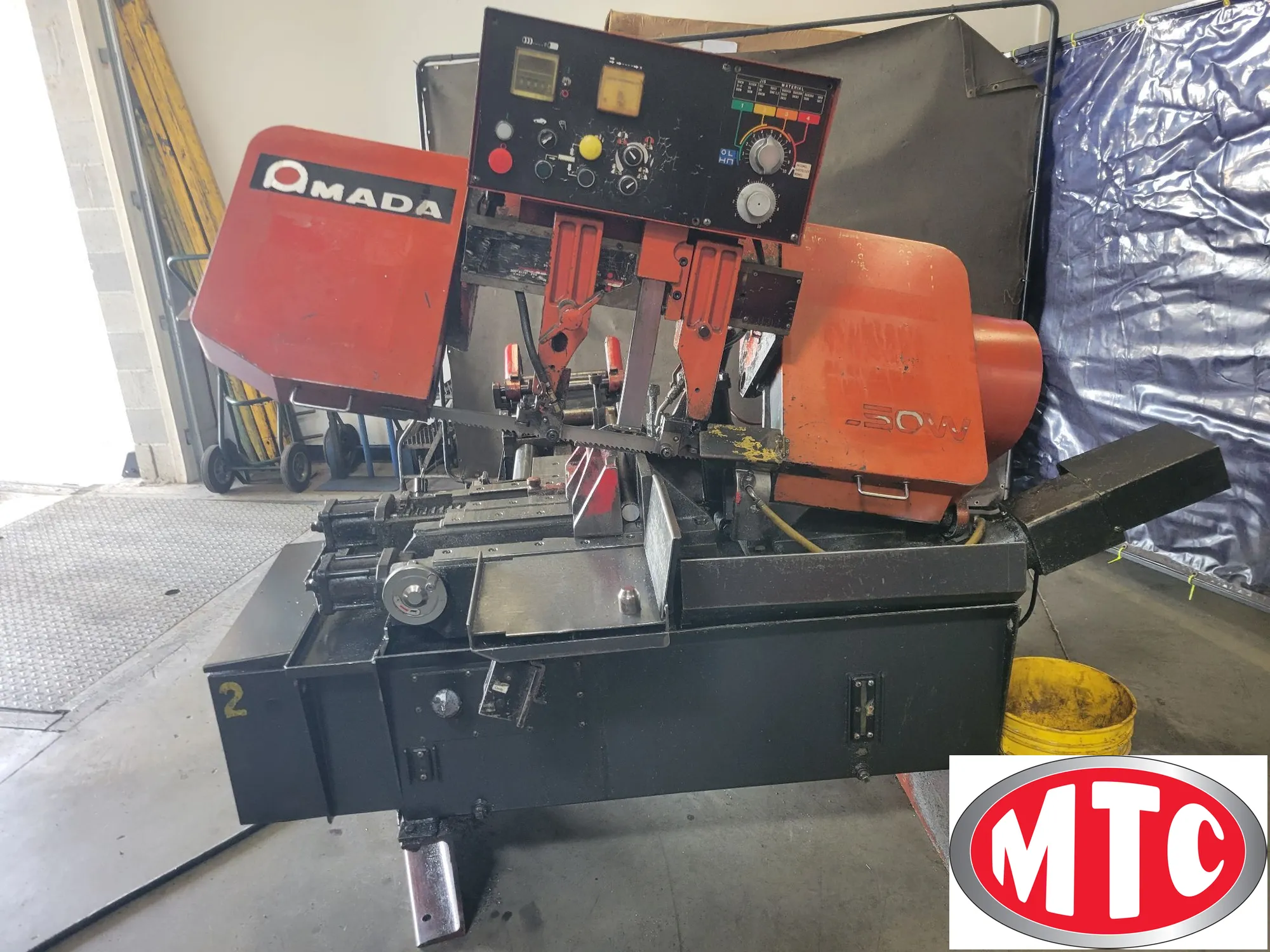 Used 1996 AMADA HA-250 W | Horizontal Band Saws (Automatic)