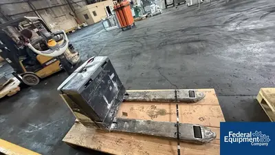 USED Crown Crown Pallet Runner, Model WP3035-45, 4500#