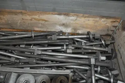 USED CLAMPING ELEMENTS FOR WORKPIECES