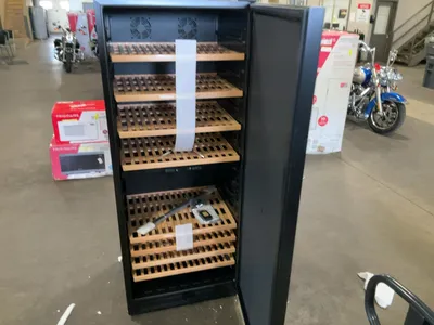Used VINOTEMP EL-300GFEBRR Refrigerators Michigan US | Miedema Asset Management Group #1437366