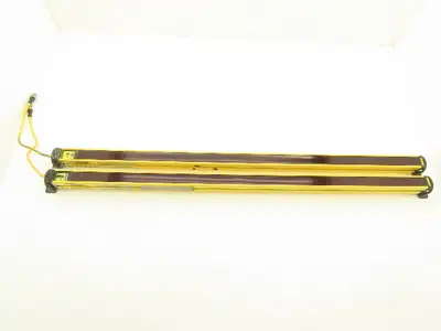 Banner SLSE30-900P8 SLSR30-900P8 EZ-SCREEN Safety Curtain Receiver Emitter 900mm