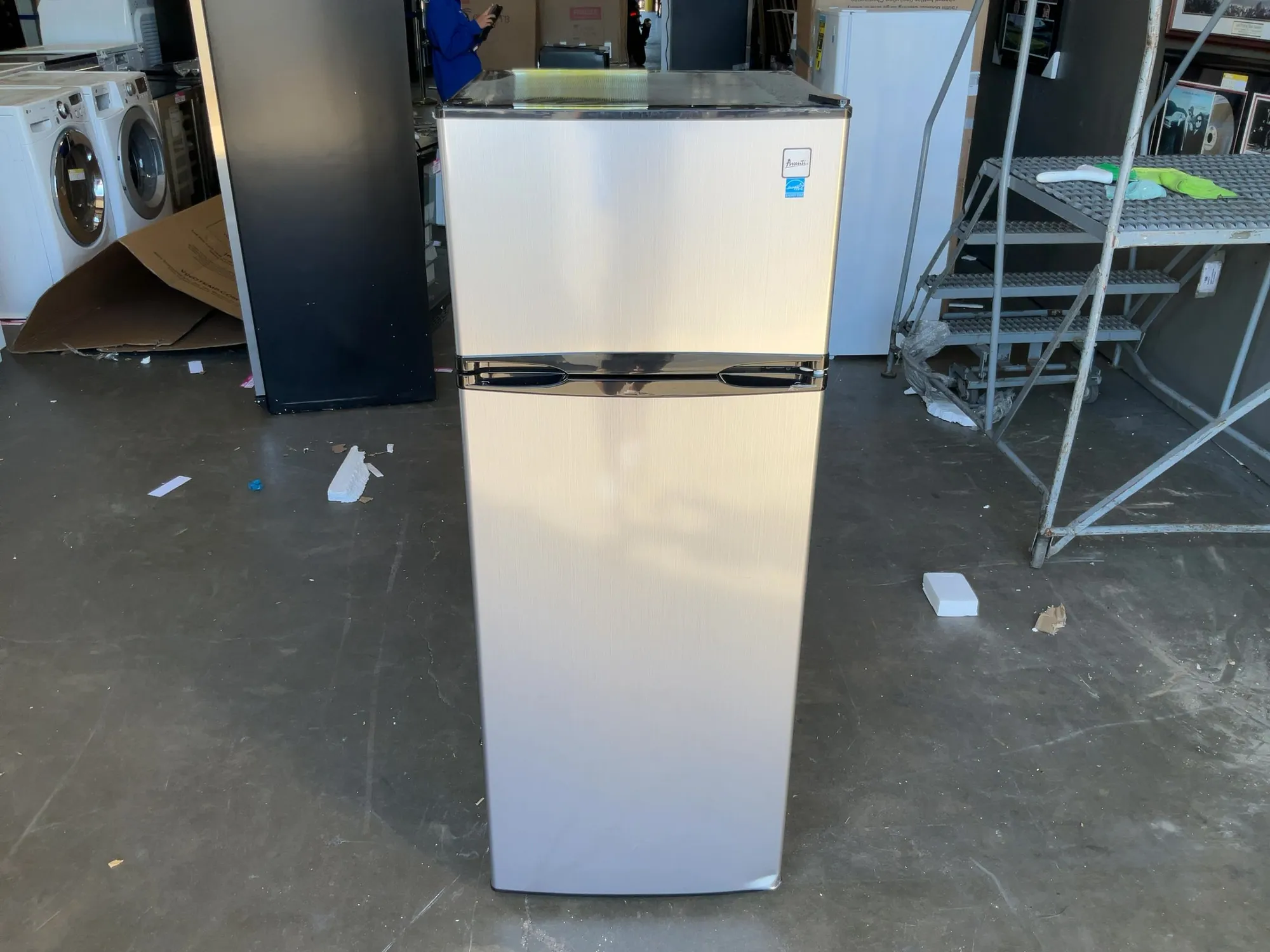 Used AVANTI AVRPD7330BS Refrigerators Michigan US | Miedema Asset Management Group #1441869