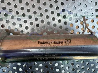 USED ENDRESS+HAUSER OUSAF44-B1A1 UV ABSORPTION SENSOR W/OUA260-AA1E07B1A3A PHOTOMETER