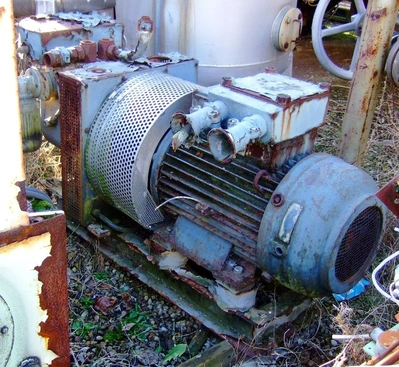(3) Alfa-Laval HOZHY-1050 peeler centrifuges, 316SS.