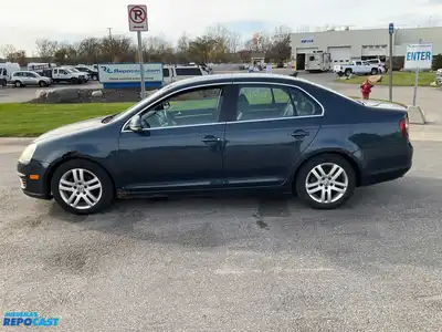 USED 2009 VOLKSWAGEN JETTA