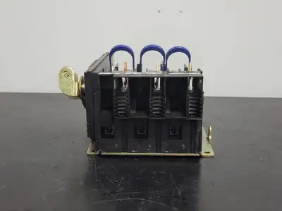 USED SQUARE D 9422TCF33