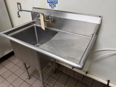 Used _UNKNOWN_ _UNKNOWN_ Sinks Georgia US | Auction Management Corporation #1548542
