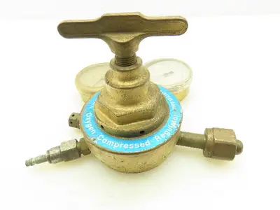 Flame Tech VHOR-21 Heavy Duty Single Stage Oxy Compressed Reg T-Bar Adj 3000PSI