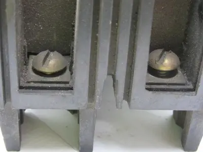 ITE EH2B025 25AMP 480V 250 VDC 2 Pole Molded Case Circuit Breaker