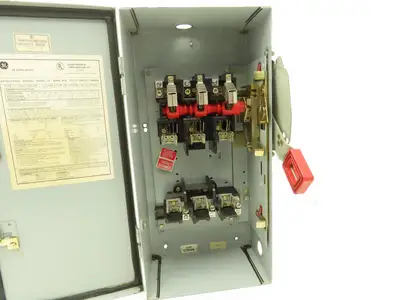 General Electric TH3362J Model 10 GE Safety Disconnect Switch 60A 600VAC