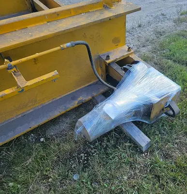 USED 1990 UESCO 5 TON