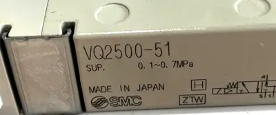 NEW SMC VQ2500-51 SOLENOID VALVE 5 PORT VQ250051