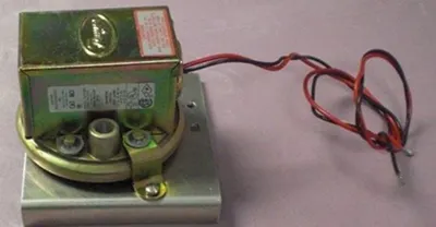 Used FLUID AIR VTS 450 D Pressure Switches Texas US | Bamko Surplus Process Equipment #940843