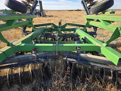 USED JOHN DEERE 650