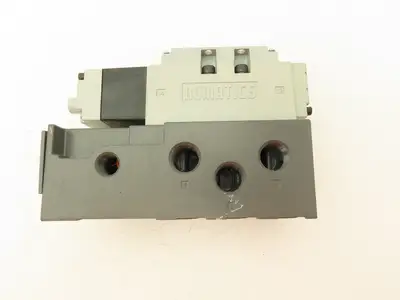 Numatics I35SA43BK000030 Pneumatic Air Valve Directional Control 150PSIG 120VAC