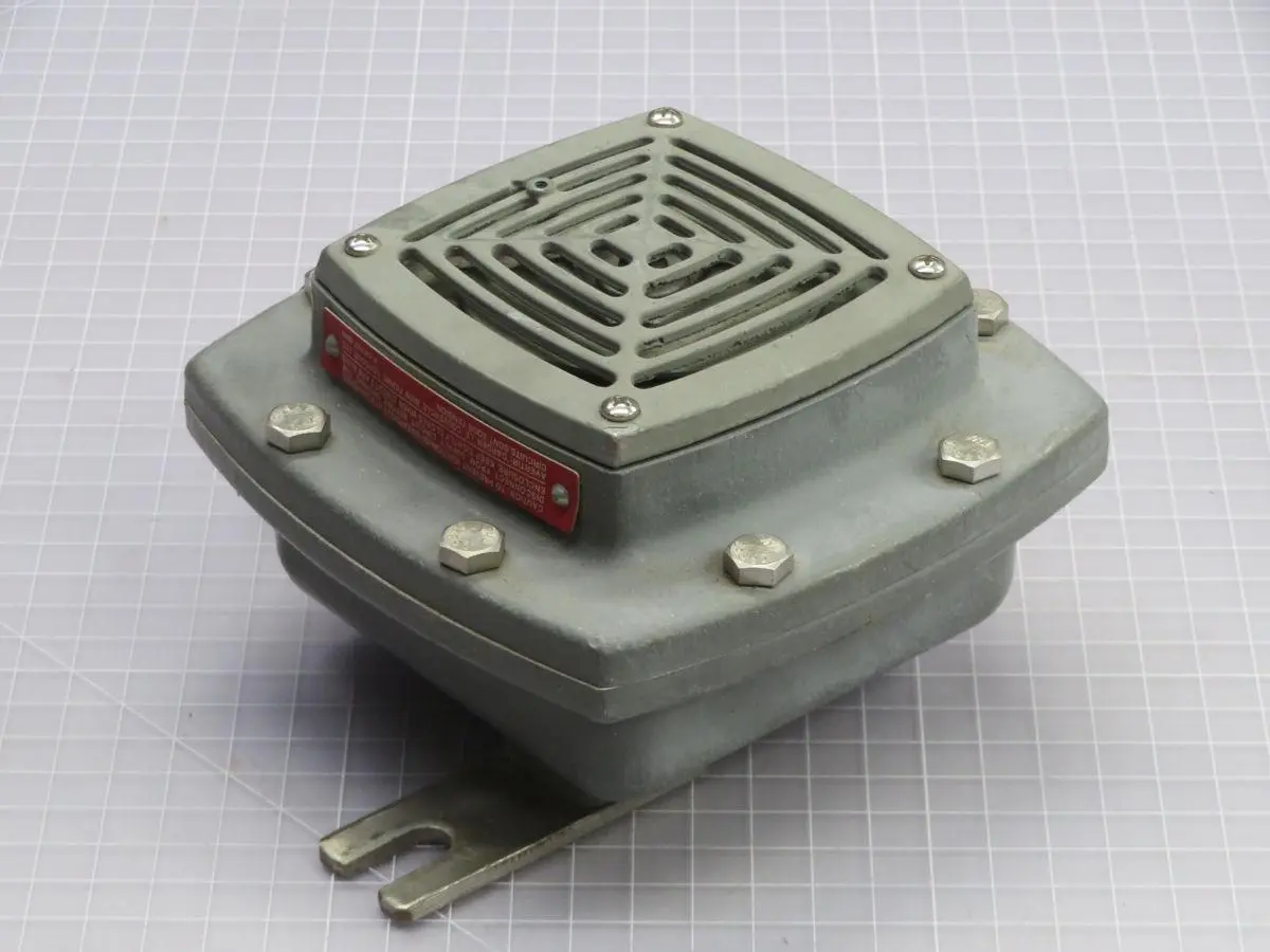 Used CROUSE-HINDS 2416 M2 Misc Electrical & Power Parts Texas US | Aucto #1308611