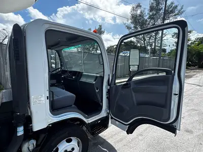Used 2019 ISUZU NQR Reefer Trucks Florida US | Truck and Van Outlet #1509194