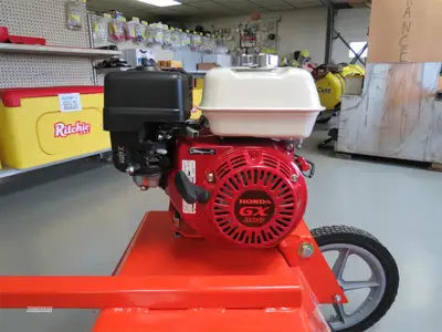New | in-Stock 2025 CREEK VIEW MFG LP42 All-Terrain Litter Vacuum Pennsylvania US | Zimmerman Farm Service #1410402