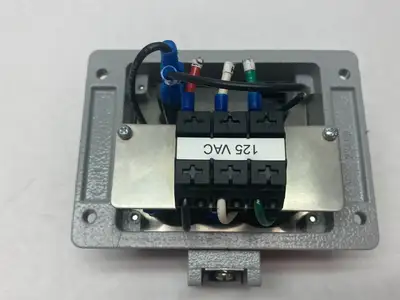 USED MENCOM PANEL INTERFACE CONNECTOR MODULE, DUPLEX OUTLET