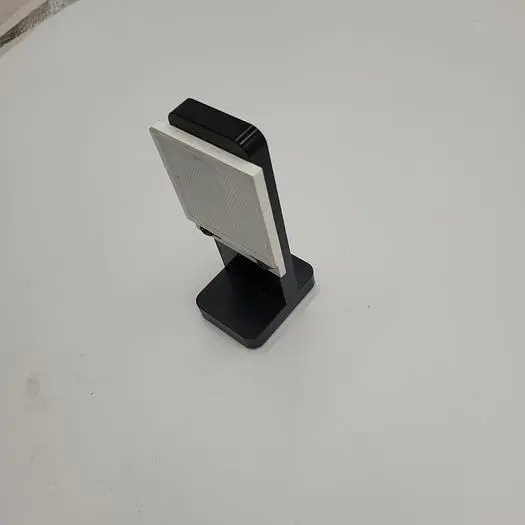 Used PHOTOEYE REFLECTOR PHOTOEYE REFLECTOR (2" X 2")  MOUNTED ON SELF STANDING BLACK ALUMINUM T Photoelectric Sensors | ND Industrial Surplus #1222123